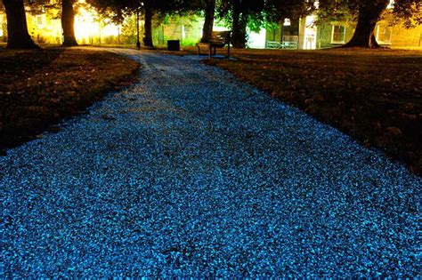 glow in the dark concrete driveway